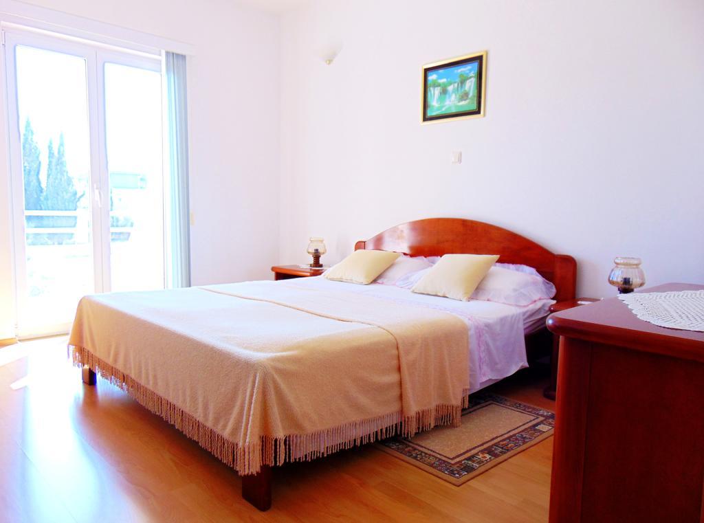 Pansion Kardum Bed & Breakfast Bibinje Bilik gambar